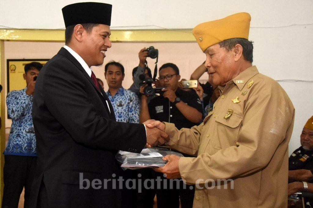 Walikota Kediri Serahkan Tali Asih pada Veteran