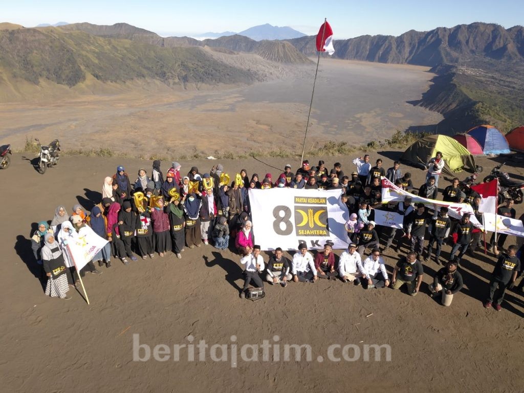PKS Muda Upacara Bendera di Desa Tertinggi Jawa Timur