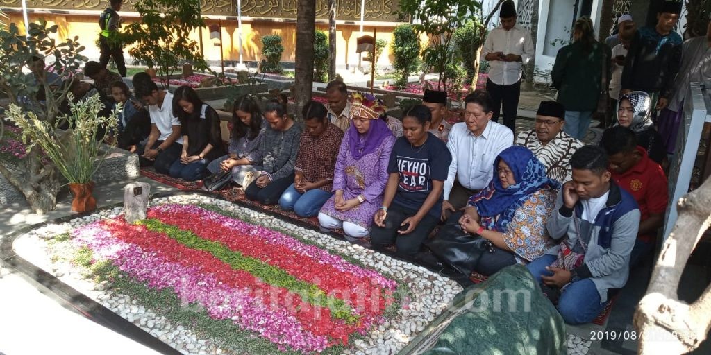 Pesan untuk Warga Papua dari Makam Gus Dur