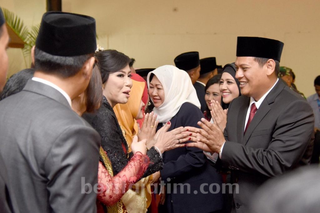 Pelantikan Anggota DPRD, Walikota Kediri Bacakan Sambutan Gubernur Jatim