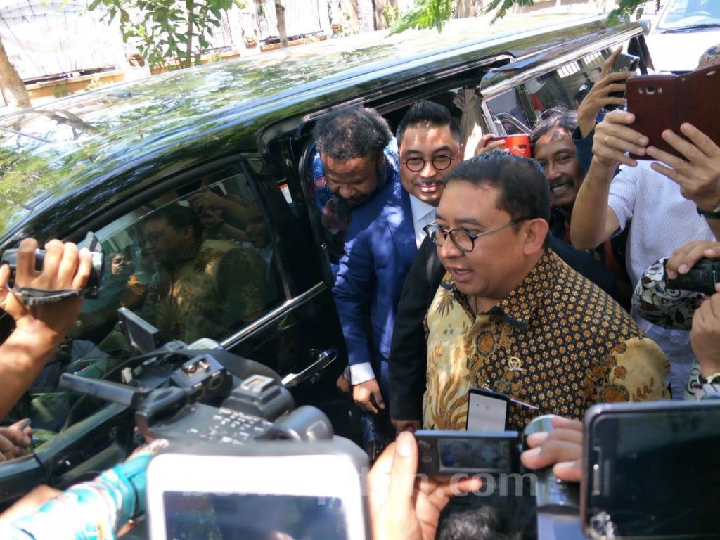 Datangi Asrama Mahasiswa Papua, Rombongan Fadli Zon Ditolak Bertemu
