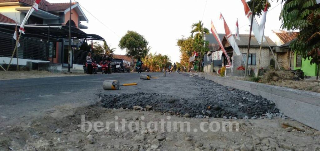 Proyek Peningkatan Jalan Provinsi Disoal Tokoh Masyarakat Sampang