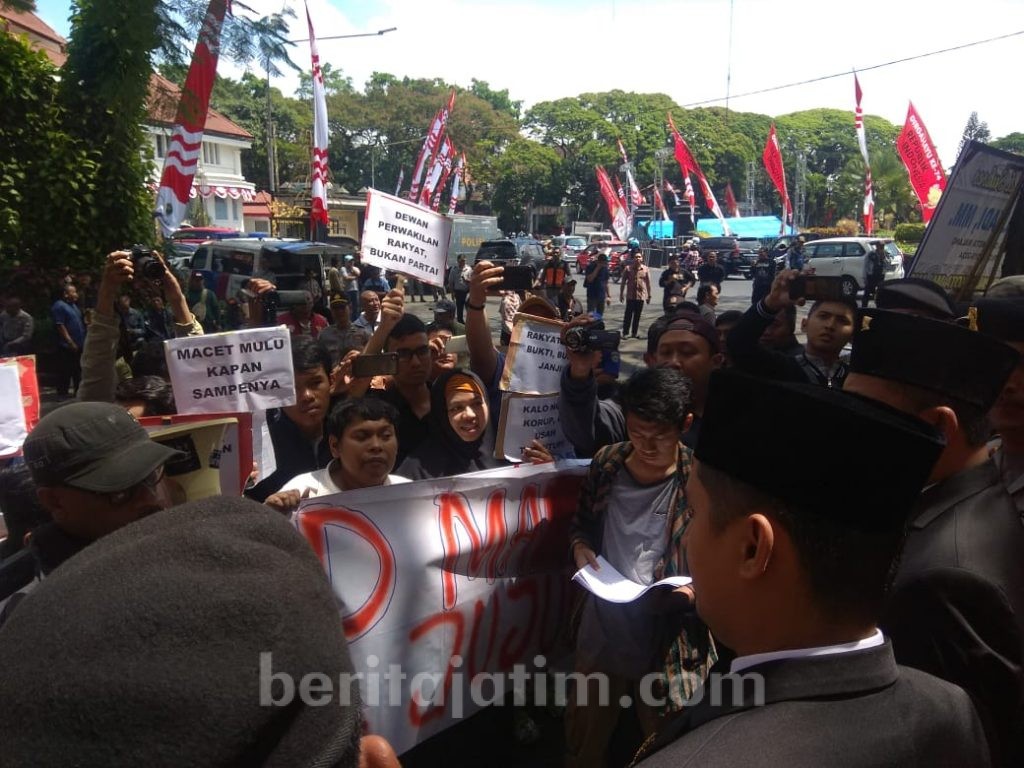 MCW Berikan 5 Rekomendasi untuk Anggota DPRD Kota Malang