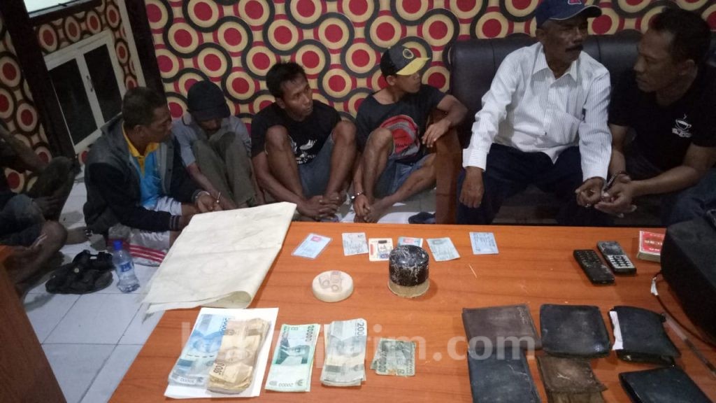 Asyik Bermain Judi Dadu, 7 Pelaku Diamankan Polisi