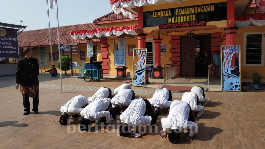 Dapat Remisi Kemerdekaan, 11 Napi Lapas Klas IIB Mojokerto Langsung Bebas