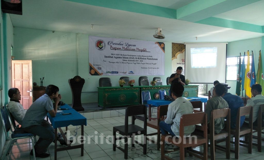Mahasiswa IAI Al-Khairat Pamekasan Presentasikan Hasil Pengabdian