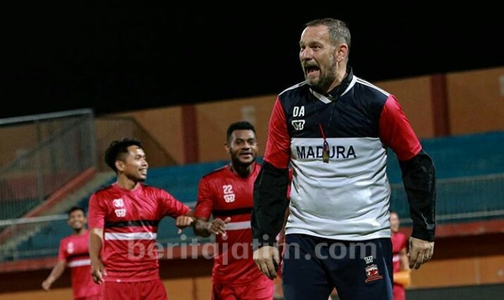 Ini Kata Haruna Soal Rencana Mundur Dejan Antonic