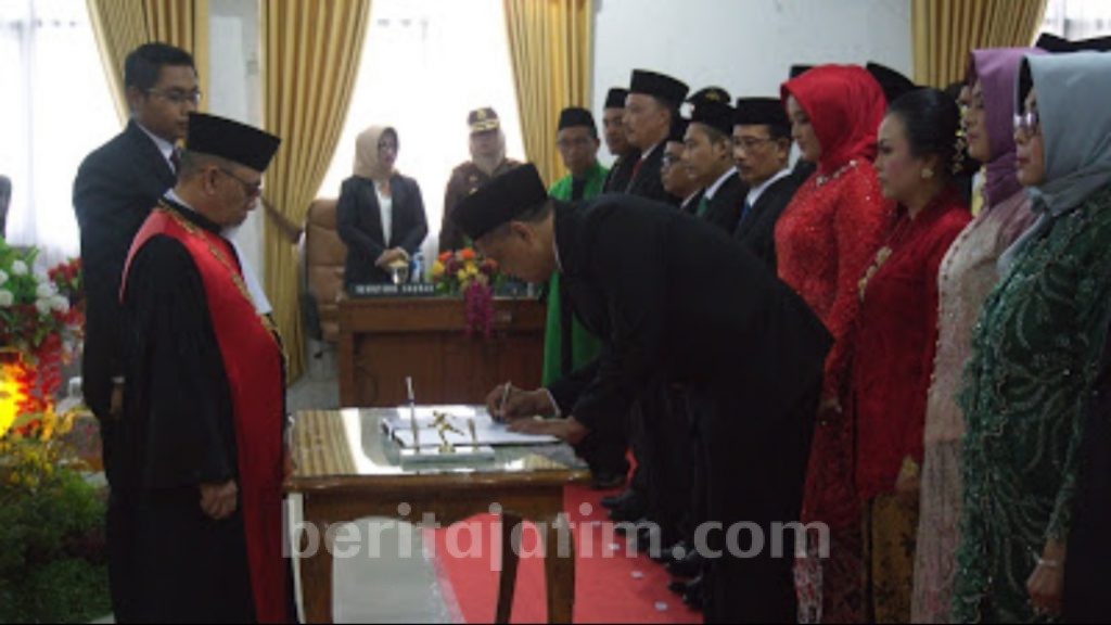 25 Anggota DPRD Kota Mojokerto Periode 2019-2024 Dilantik