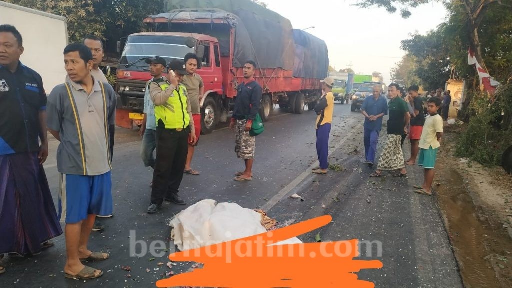 Dua Wanita Tertabrak Trailer, 1 Meninggal Mengenaskan