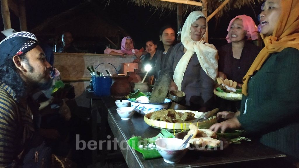 Betro Tempo Doeloe, Makanan hingga Dandanan Jadul Ada di Sini