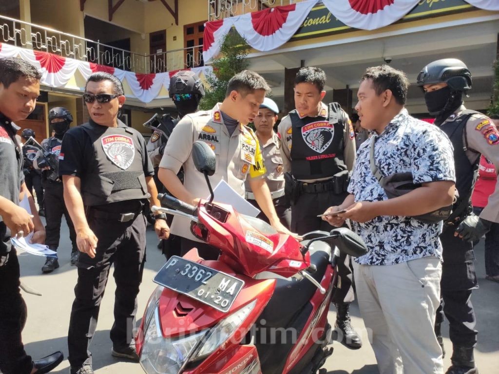 Polres Lumajang Kembalikan 11 Motor Bodong ke Pemiliknya