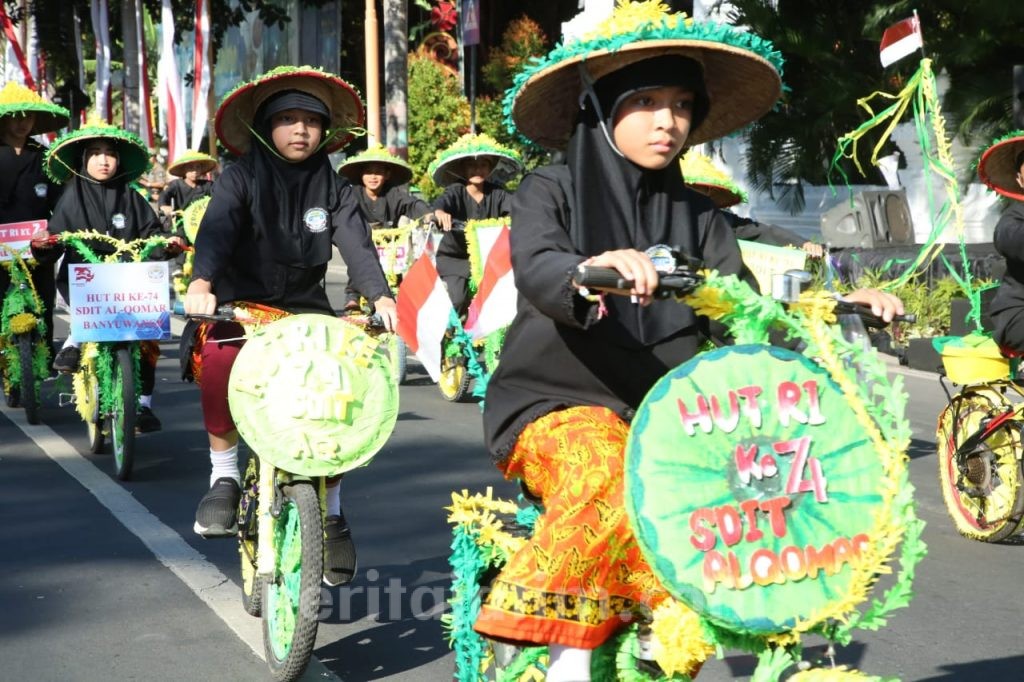 Kekayaan Potensi Banyuwangi Ditampilkan Lewat Sepeda Hias