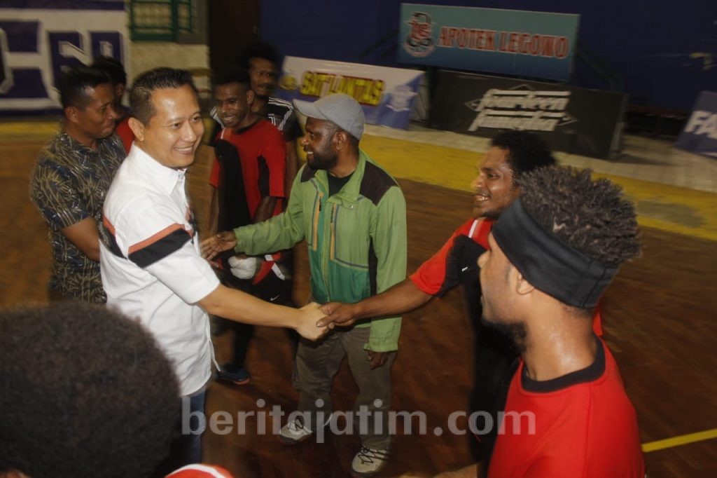 Mahasiswa Papua di Jember Berkeringat Ikut Turnamen Futsal