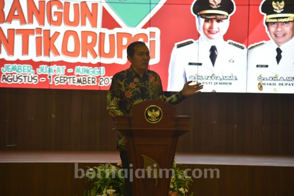 Saut: Siapa yang Nakal di Jember, Lapor KPK!