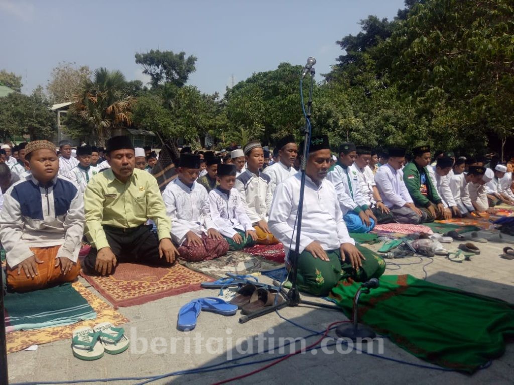 MKNU ISNU Gelar Salat Istisqa di Ponpes Sunan Drajat Lamongan