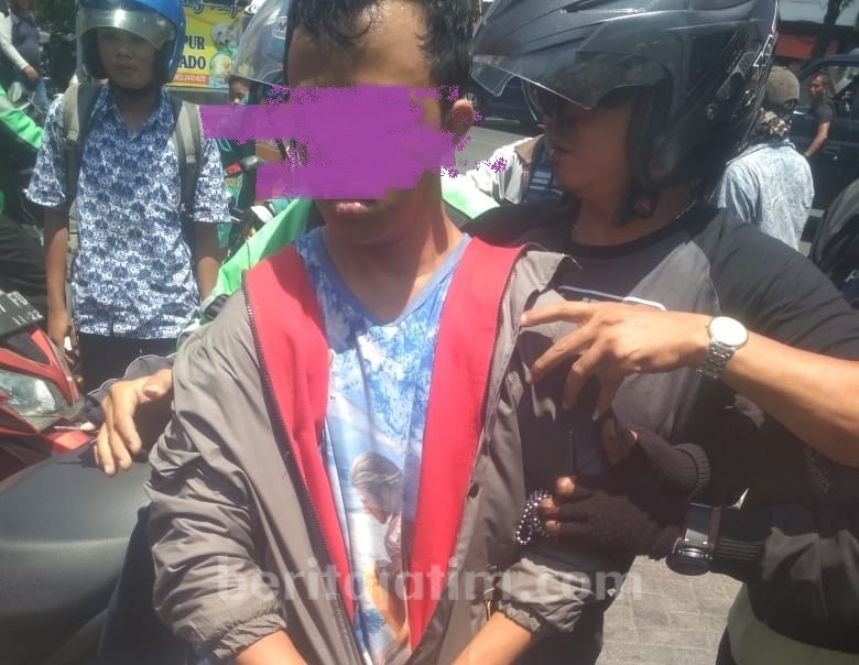 Anak Ini Curi Motor Usai Dapat Kunci di Meja Makan