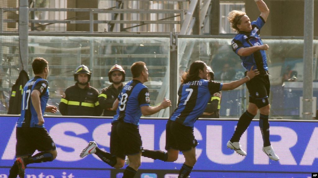 Ada Nyanyian Rasis, Pertandingan Atalanta Vs Fiorentina Dihentikan