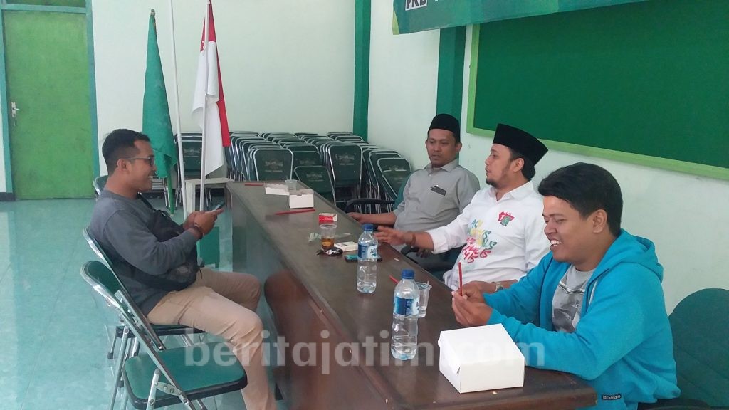 Ketua DPRD Jember Bandingkan Nasib Guru Honorer dengan Satgas Relawan