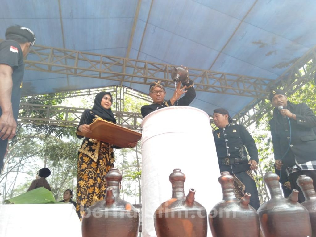 Diruwat, 33 Mata Air di 4 Penjuru Gunung Penanggungan