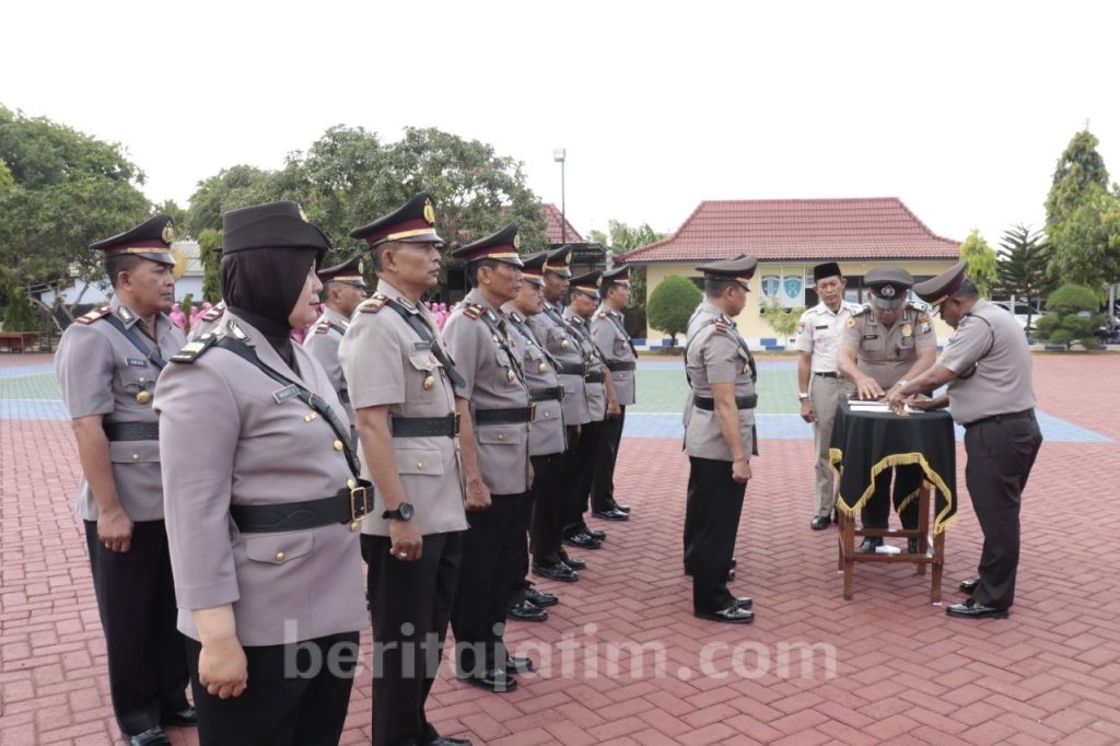 Belasan Perwira Polres Sumenep Dimutasi