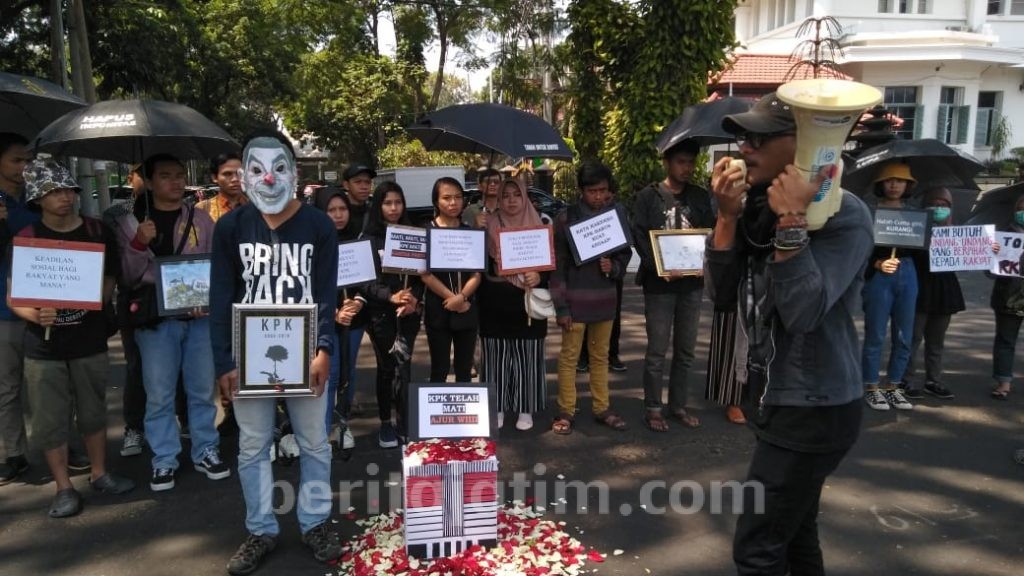 Aliansi Masyarakat Anti Korupsi Malang Tolak RUU KPK