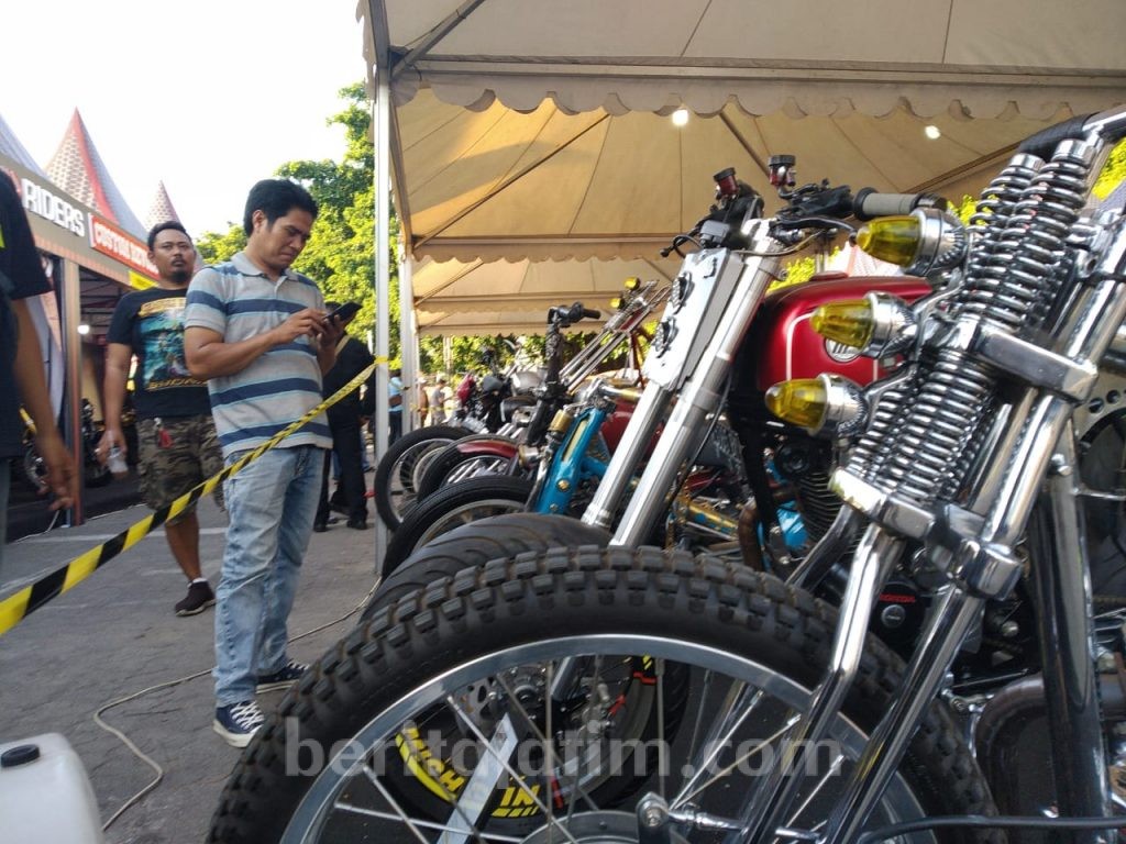 Makin Tren di Indonesia, Surabaya Butuh Wadah Custume Cafe Raser