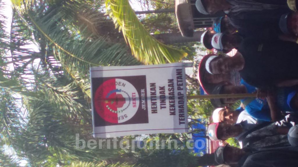 Ratusan Petani Demo Tuntut DPRD Jember Berani Hadapi Bupati Faida
