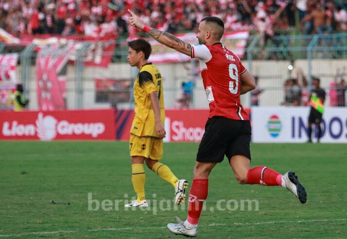 AQ Apresiasi Gaya Main Madura United