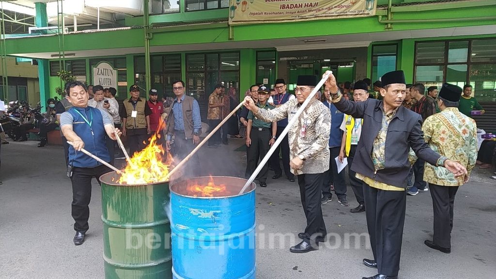 Obat dan Jamu Dimusnakan, Rokok Sitaan dari Jemaah Haji Keberadaanya Tidak Jelas