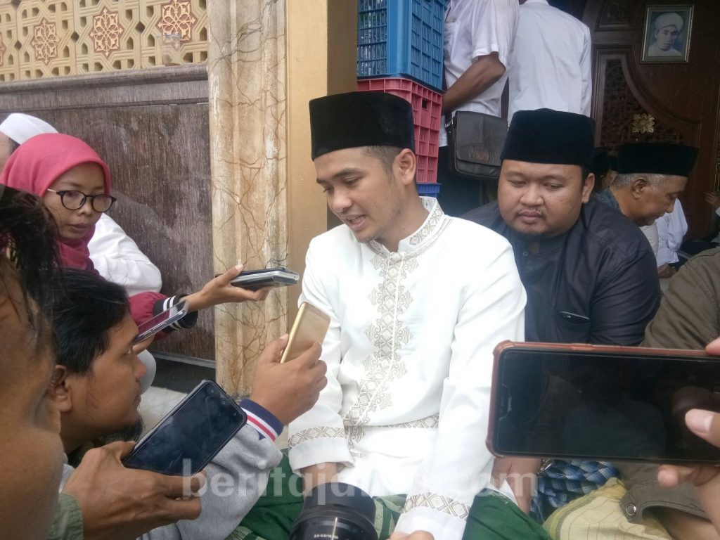 Ini Pesan Terakhir Almarhum RKH Fuad Amin ke Ra Ibong
