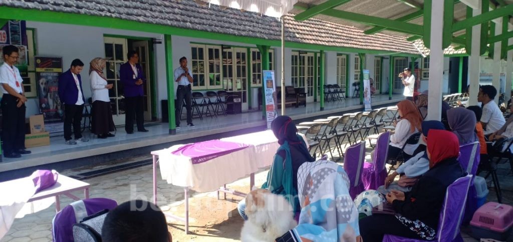 DKPP Kabupaten Kediri Bersama PDHI Beri Vaksin Gratis Hewan Penular Rabies