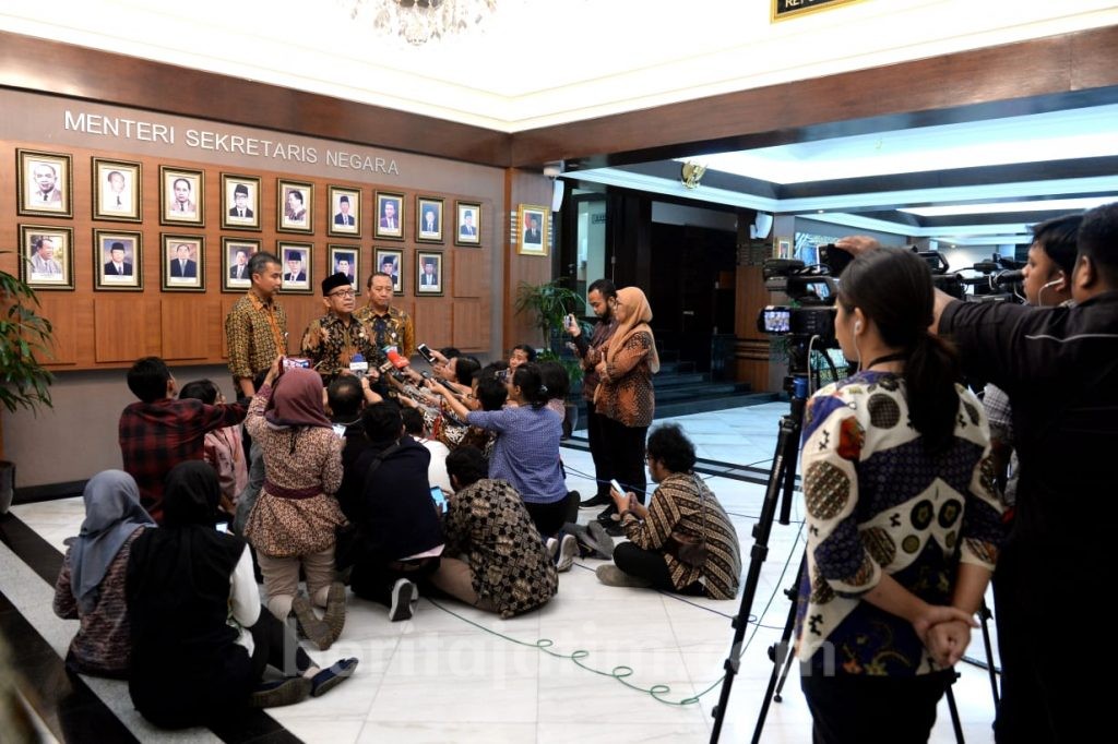 Presiden Jokowi Tanda Tangani Surpres Usulan Revisi UU KPK