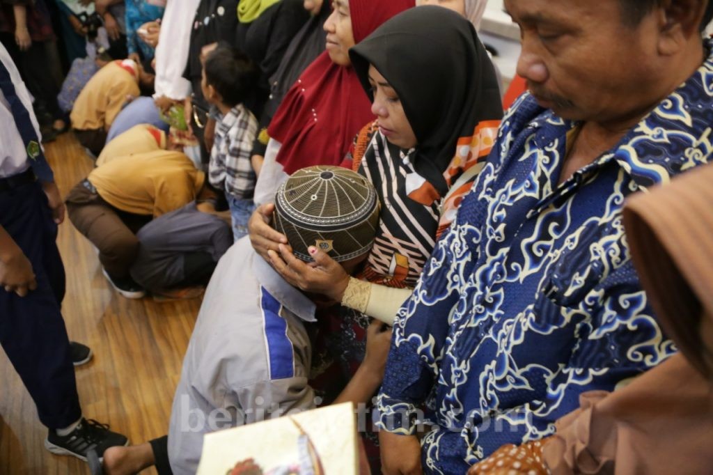 Wali Kota Risma Buat Anak Kampung Jawara-All Star Menangis
