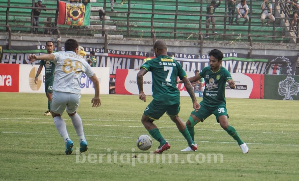 Ricuh, Persebaya Tiadakan Konferensi Pers Usai Laga Lawan PSS Sleman