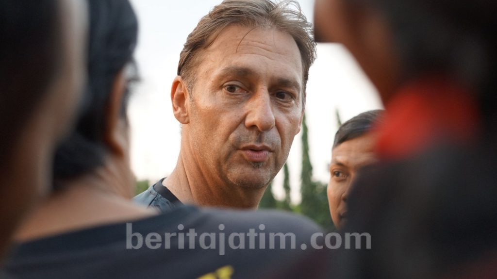 Wolfgang Pikal Komentar Soal Bakal Calon Ketum PSSI