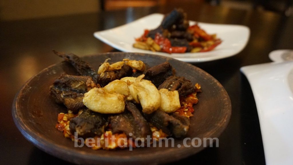 Sensasi Pedas Olahan Belut, Menggoyang Lidah Tamu yang Datang ke Surabaya
