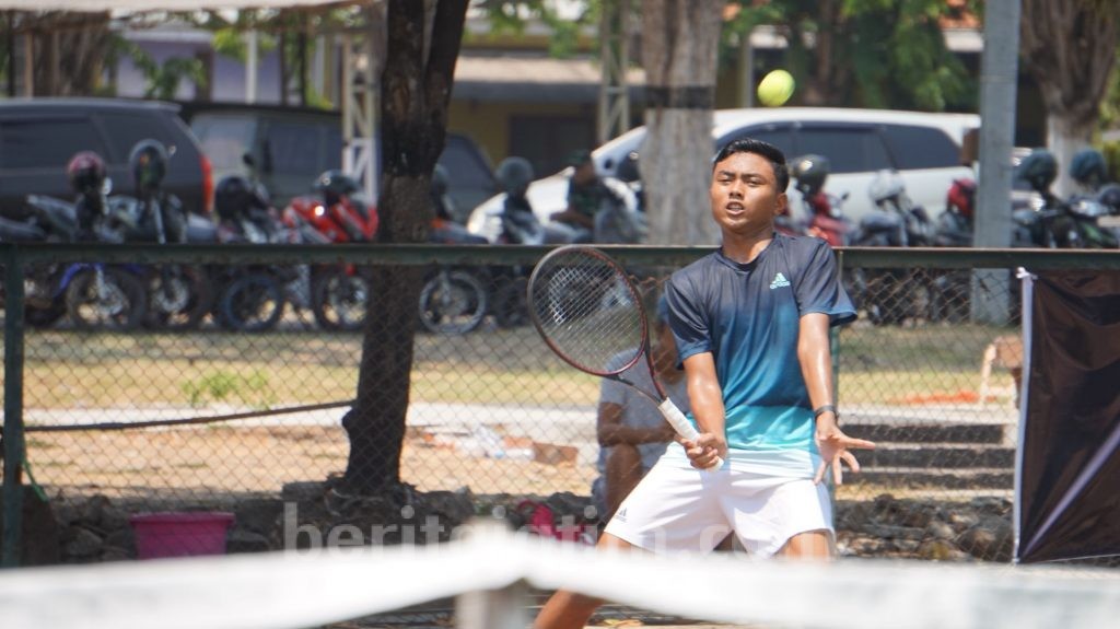 Ari Fahresi Tundukkan Petenis China di Piala Widjojo Soejono
