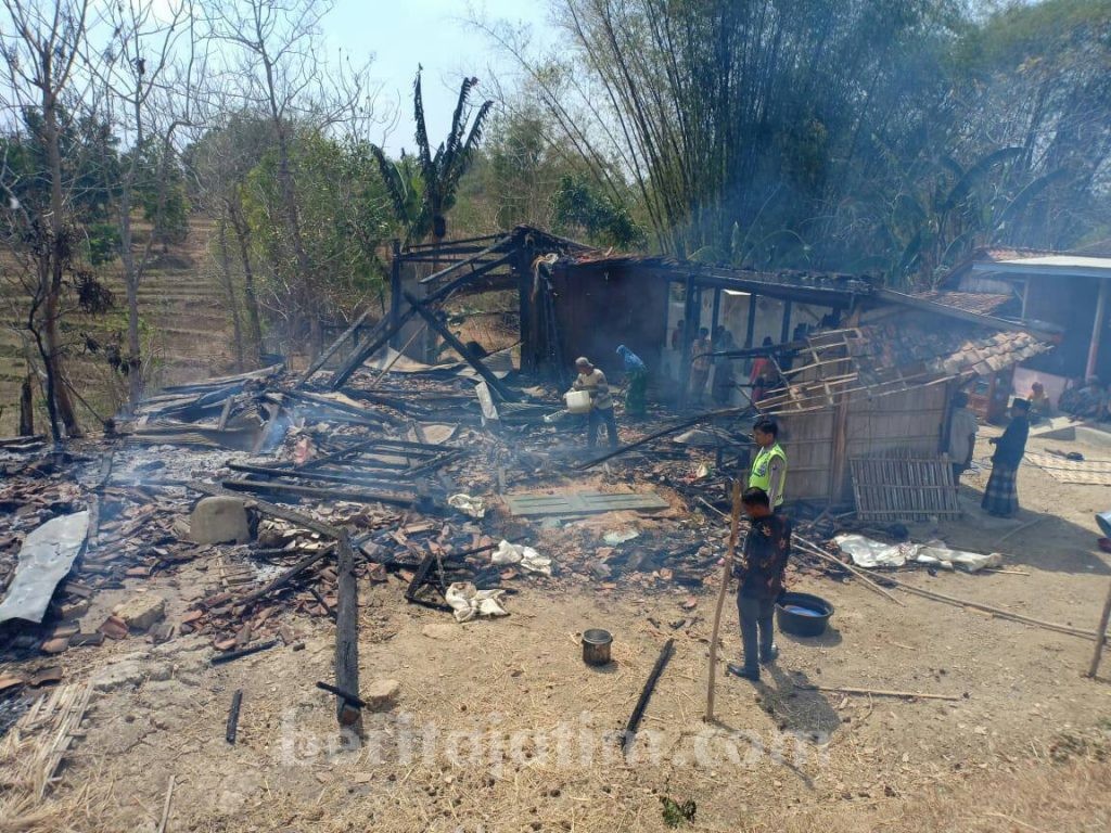 Emas 200 Gram dan Uang Tunai Hangus Jadi Abu saat Rumah Terbakar