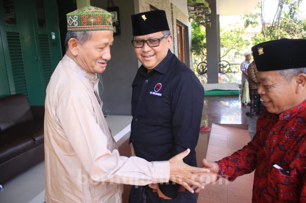 Kunjungi Ponpes Bumi Sholawat Sidoarjo, Sekjen PDIP Sampaikan Terima Kasih ke Nahdliyin