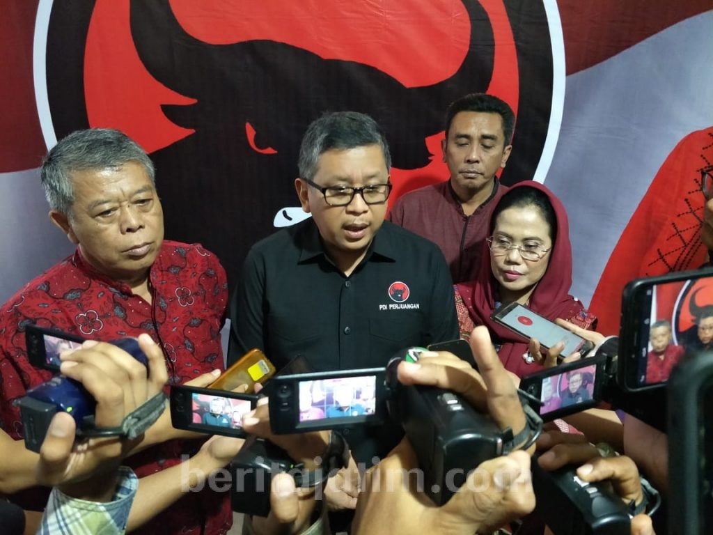 Hasto: Risma Daftarkan Bacawali Surabaya Langsung ke DPP PDIP
