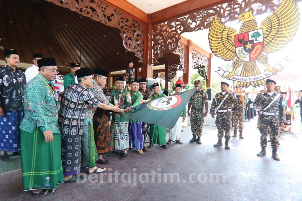 Arak-arakan Replika Garuda Pancasila Tandai Peringatan HSN 2019 di Pamekasan