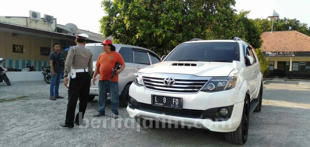 Tak Perpanjang Pajak Mobil Mewah, Calon Kepala Desa di Sampang Terjaring Razia