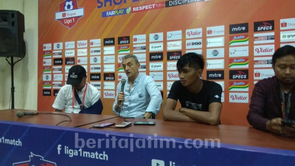 Milo Kecewa Usai Digulung PSIS 5-1