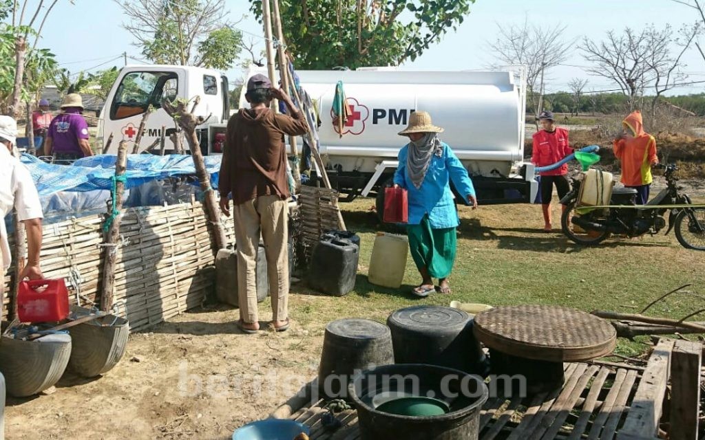 Distribusi Air Bersih PMI Pamekasan Sasar 10.026 Jiwa