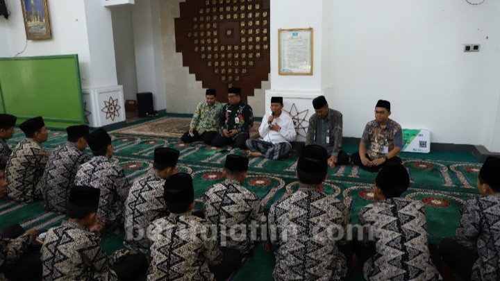 Bupati Tuban Janjikan Umroh