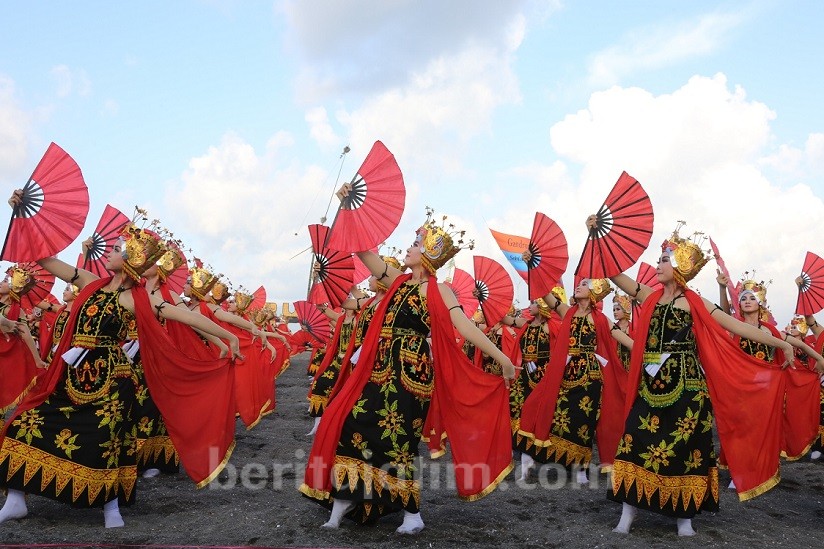 Banyuwangi Kembali Tampilkan Gandrung Sewu, 1.300 Penampil