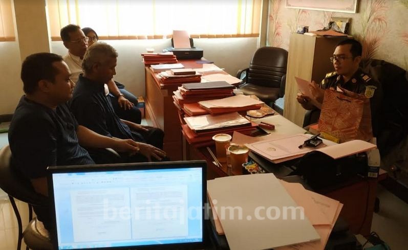 Kades dan Sekdes Dijebloskan Kejari Kabupaten Mojokerto ke Lapas Klas IIB