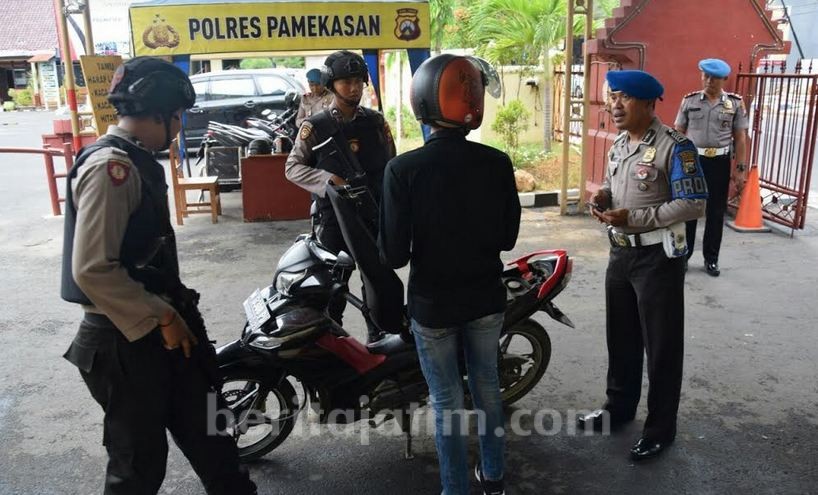 Polres Pamekasan Perketat Pengamanan Pasca Insiden Polrestabes Medan