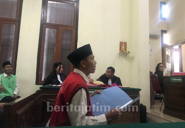 Cabuli 15 Bocah, Pembina Pramuka Ini Tampak Tegang Tunggu Putusan Hakim
