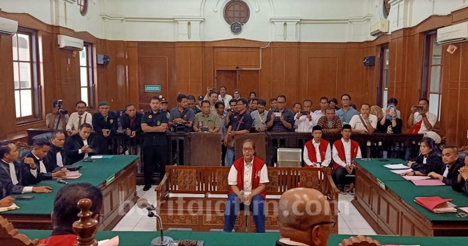 Mak Susi Teriak ‘Merdeka’ saat Sidang